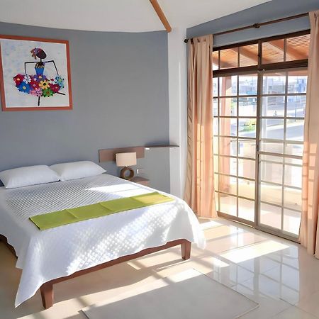 Hotel Manta Beach Madrigal Zewnętrze zdjęcie