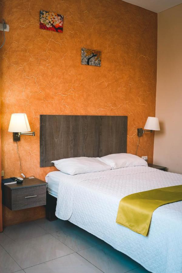 Hotel Manta Beach Madrigal Zewnętrze zdjęcie