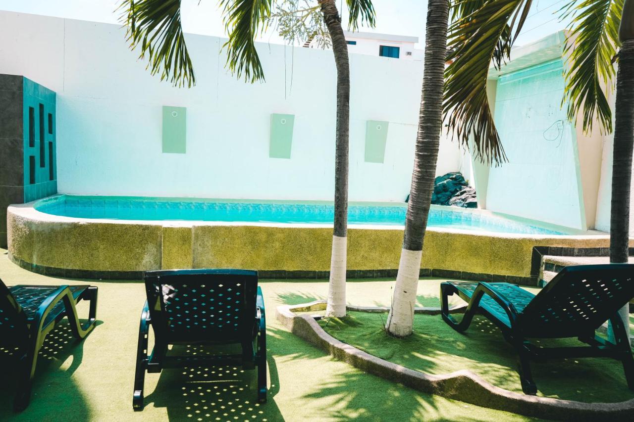 Hotel Manta Beach Madrigal Zewnętrze zdjęcie