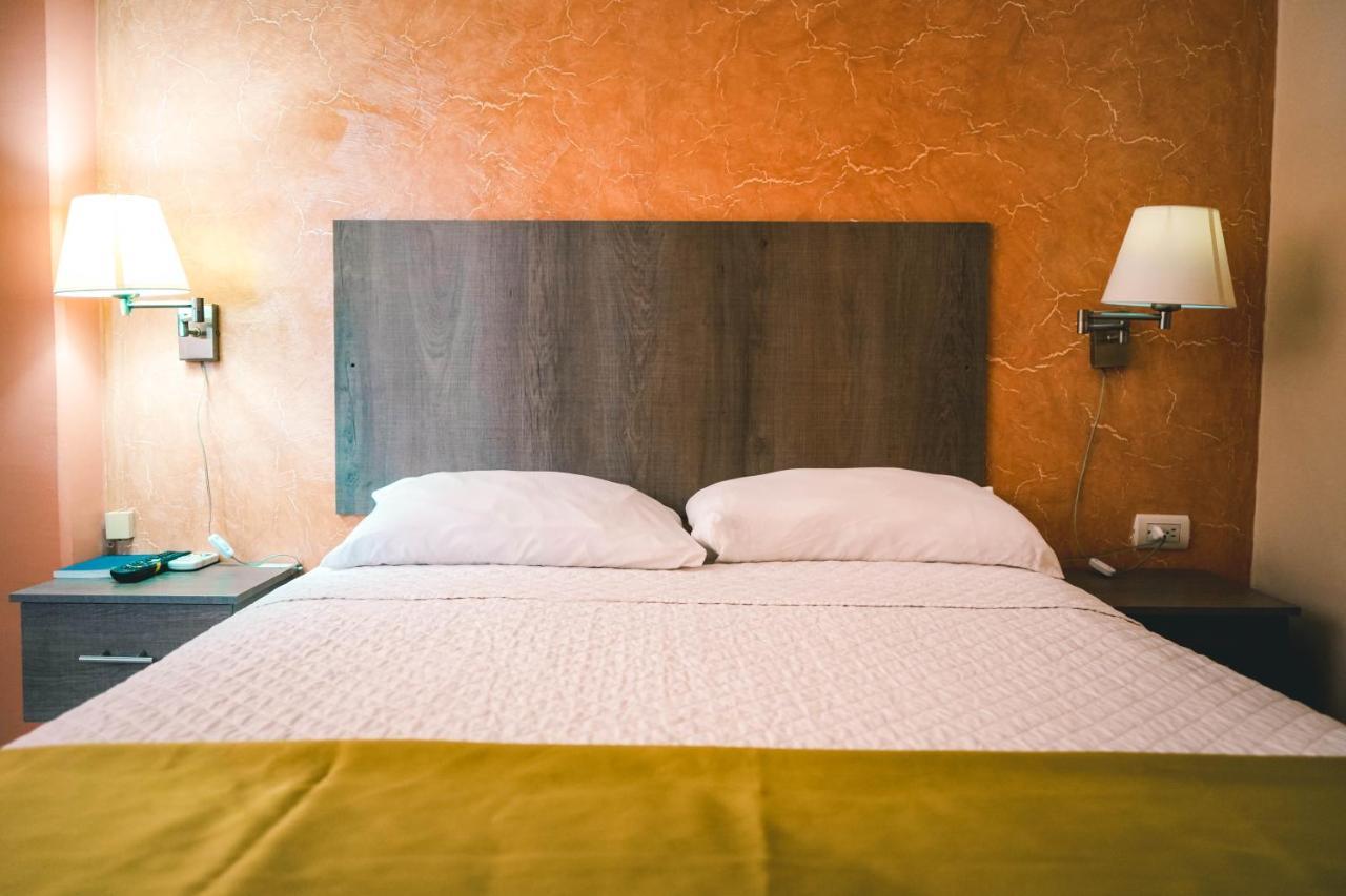 Hotel Manta Beach Madrigal Zewnętrze zdjęcie