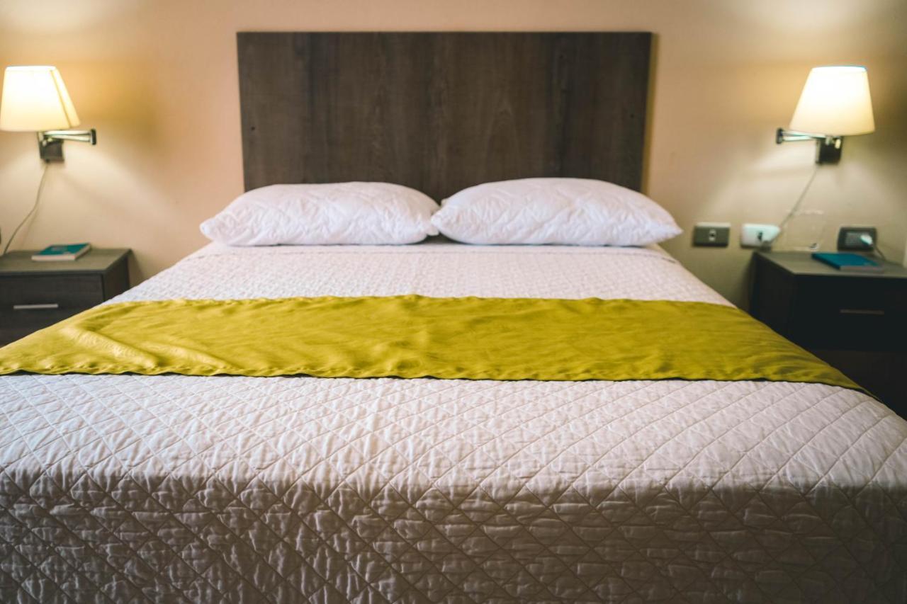 Hotel Manta Beach Madrigal Zewnętrze zdjęcie