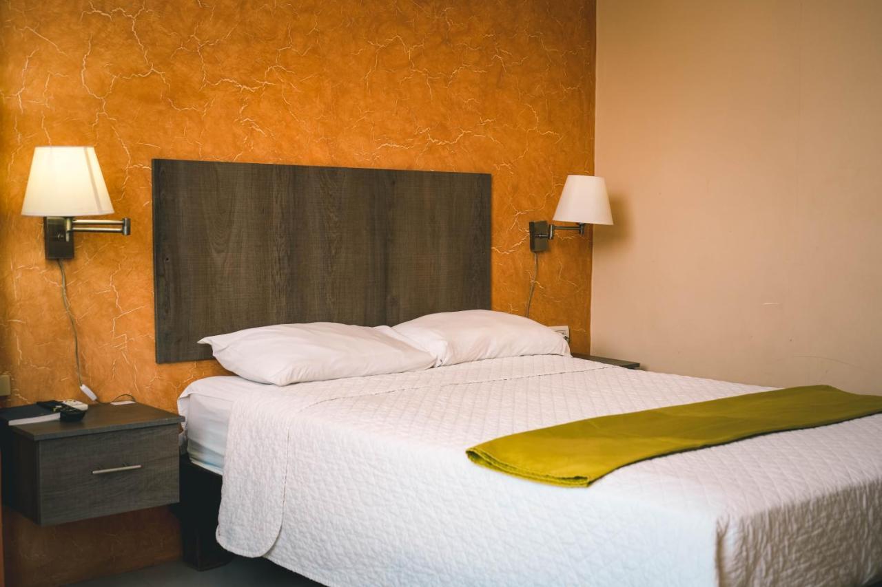 Hotel Manta Beach Madrigal Zewnętrze zdjęcie