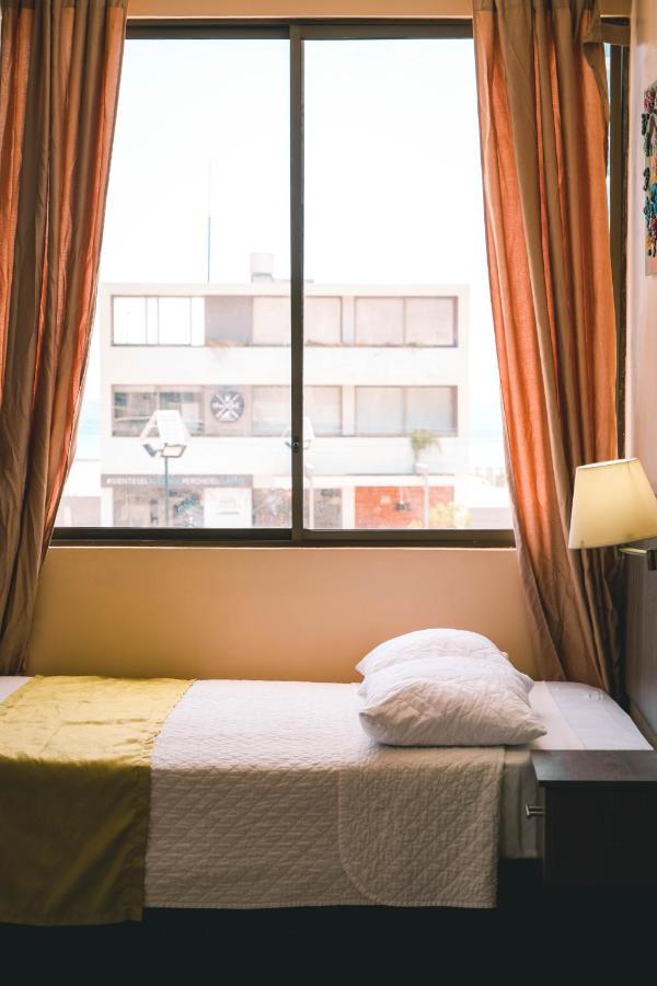 Hotel Manta Beach Madrigal Zewnętrze zdjęcie