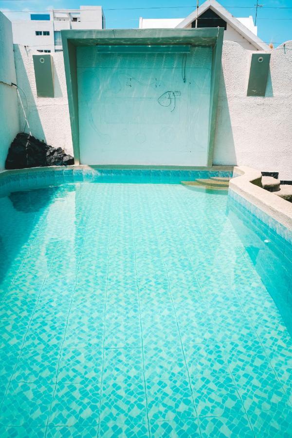 Hotel Manta Beach Madrigal Zewnętrze zdjęcie