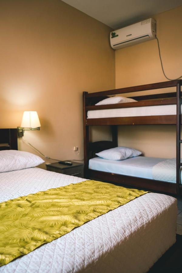 Hotel Manta Beach Madrigal Zewnętrze zdjęcie
