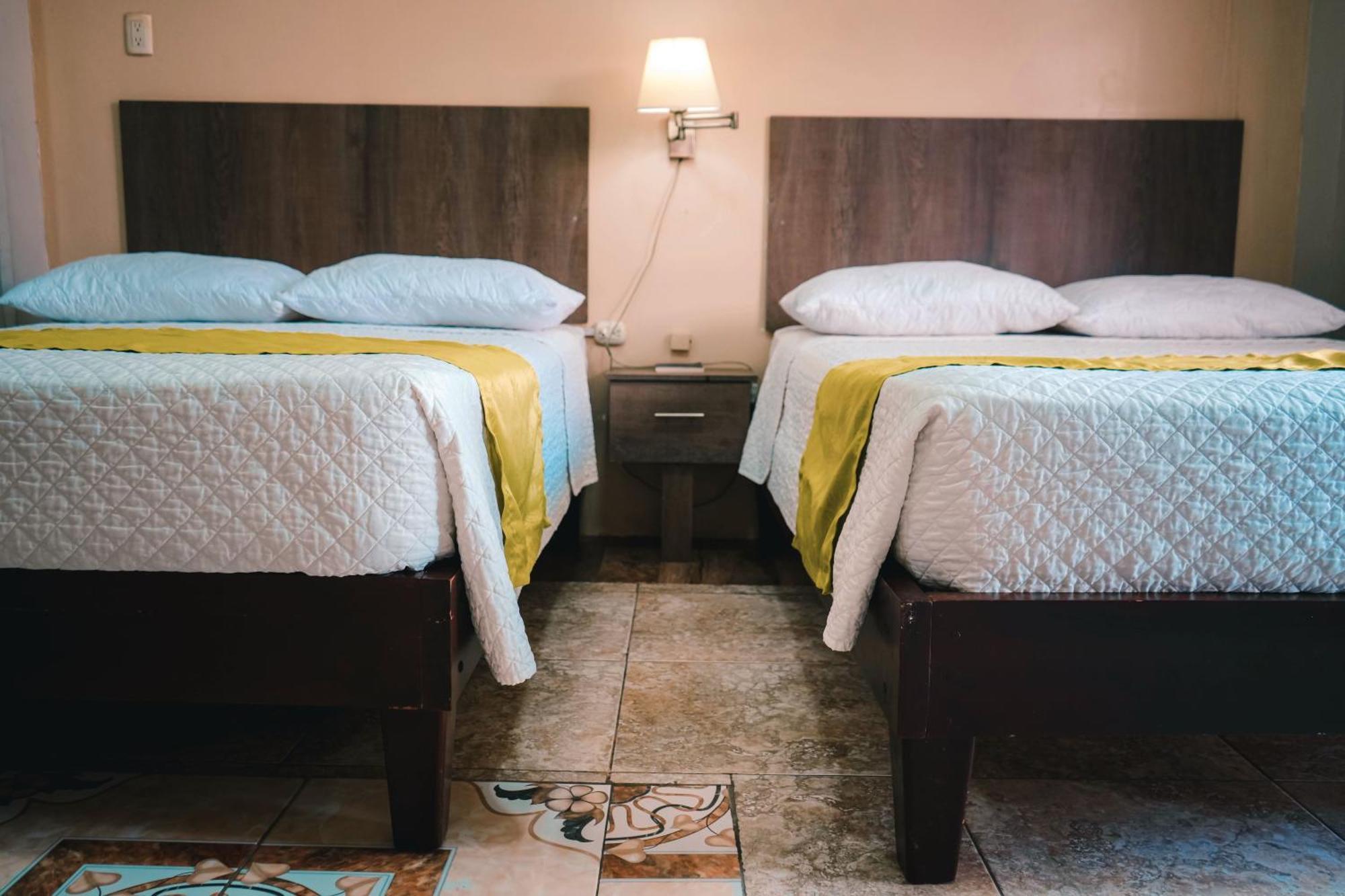 Hotel Manta Beach Madrigal Zewnętrze zdjęcie