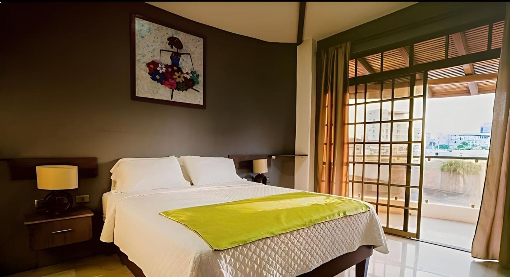 Hotel Manta Beach Madrigal Zewnętrze zdjęcie