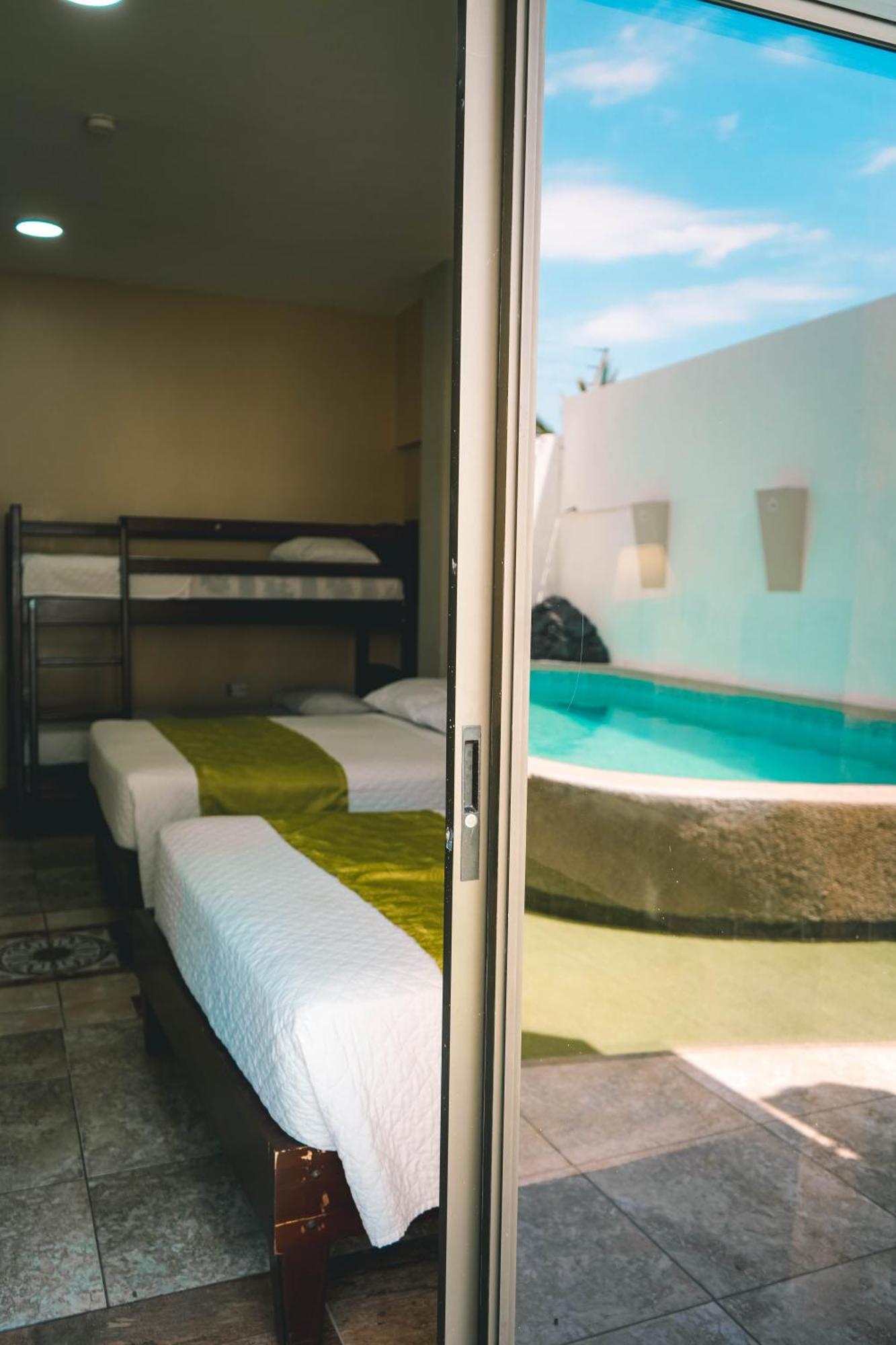 Hotel Manta Beach Madrigal Zewnętrze zdjęcie
